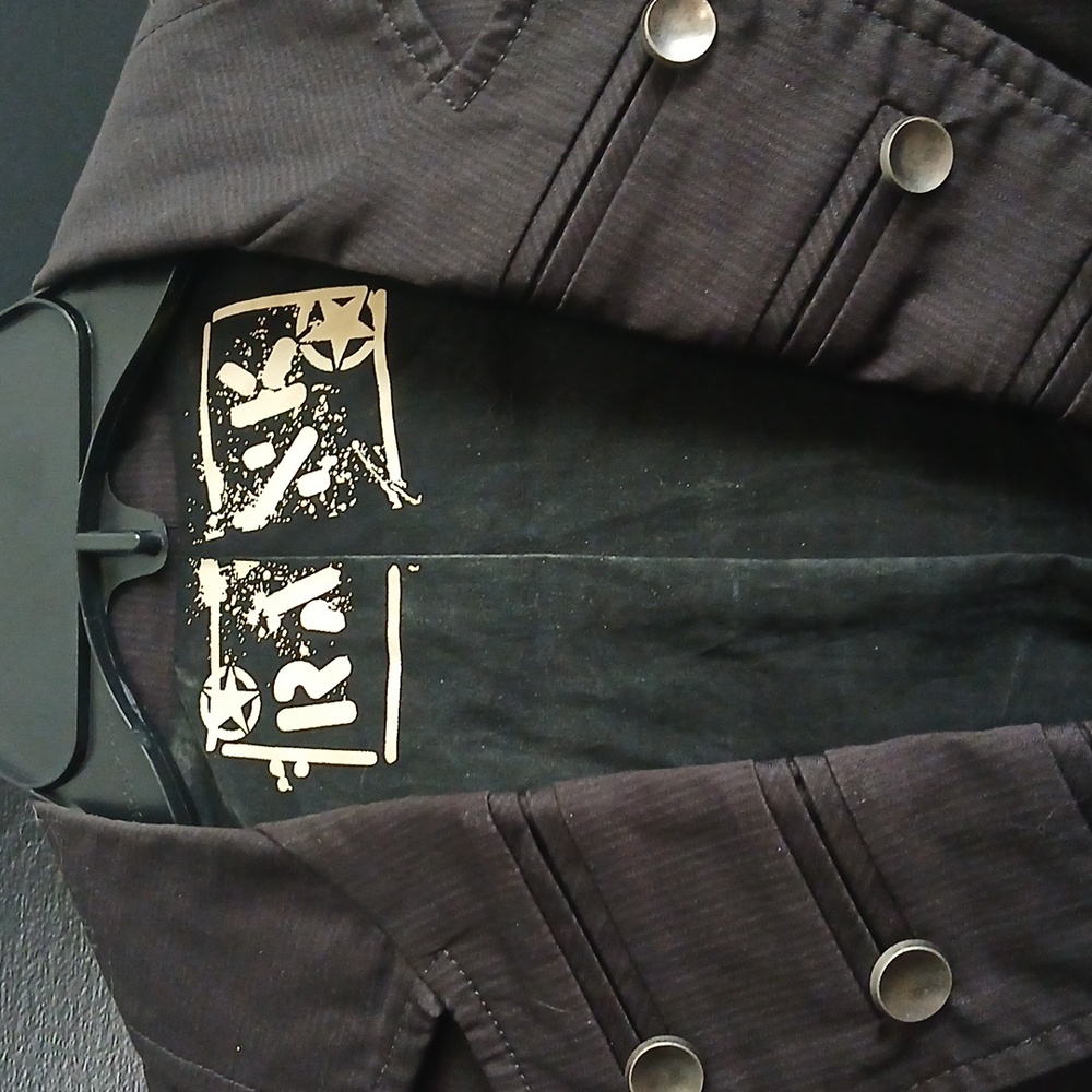 Stylish Gray Buttoned Women's Jacket - image 2